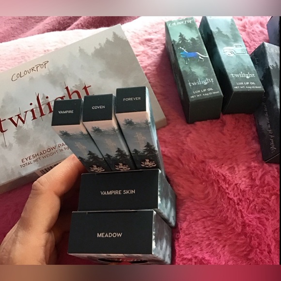 New Colourpop Twilight Full Collection 10 Pcs Eye Palette Lip Oils Eyeliner Body - Picture 4 of 8